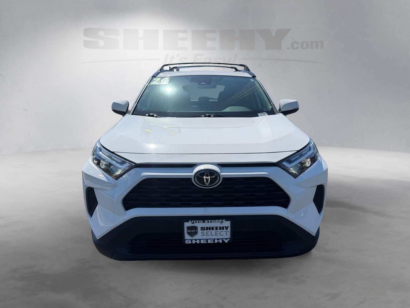 Used 2024 White Toyota XLE image 17