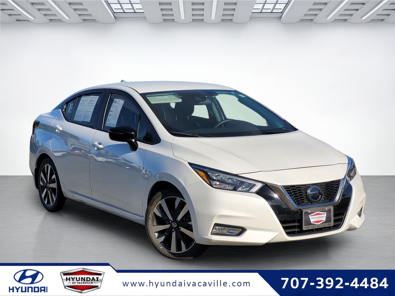 2020 Nissan Versa SR FWD