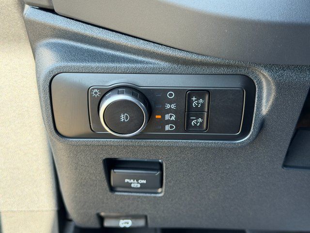 Used 2026 Shadow Black Ford Outer Banks image 27