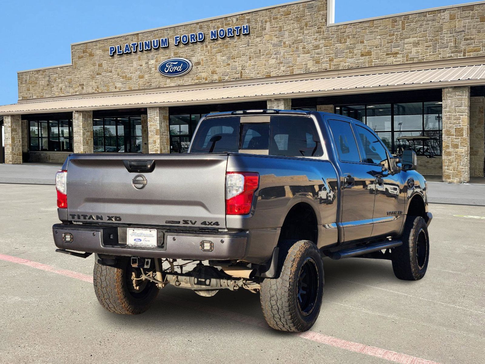 2018 Nissan Titan XD SV 5