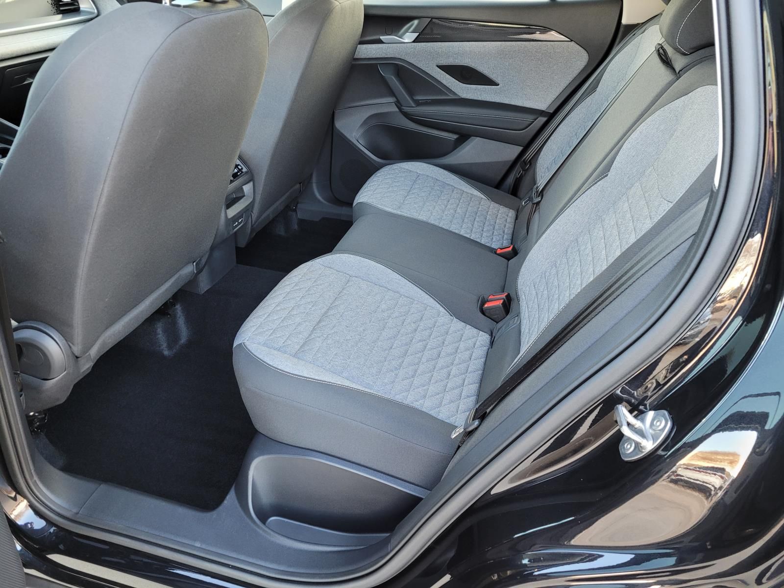 used 2025 Volkswagen Tiguan car, priced at $24,580