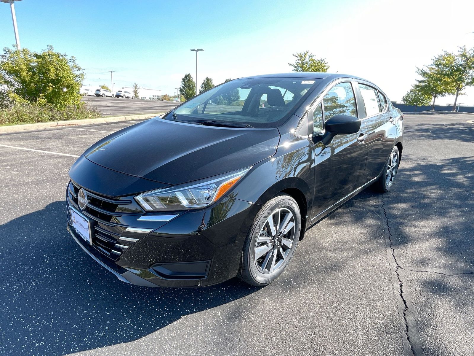 2024 Nissan Versa 1.6 S 24