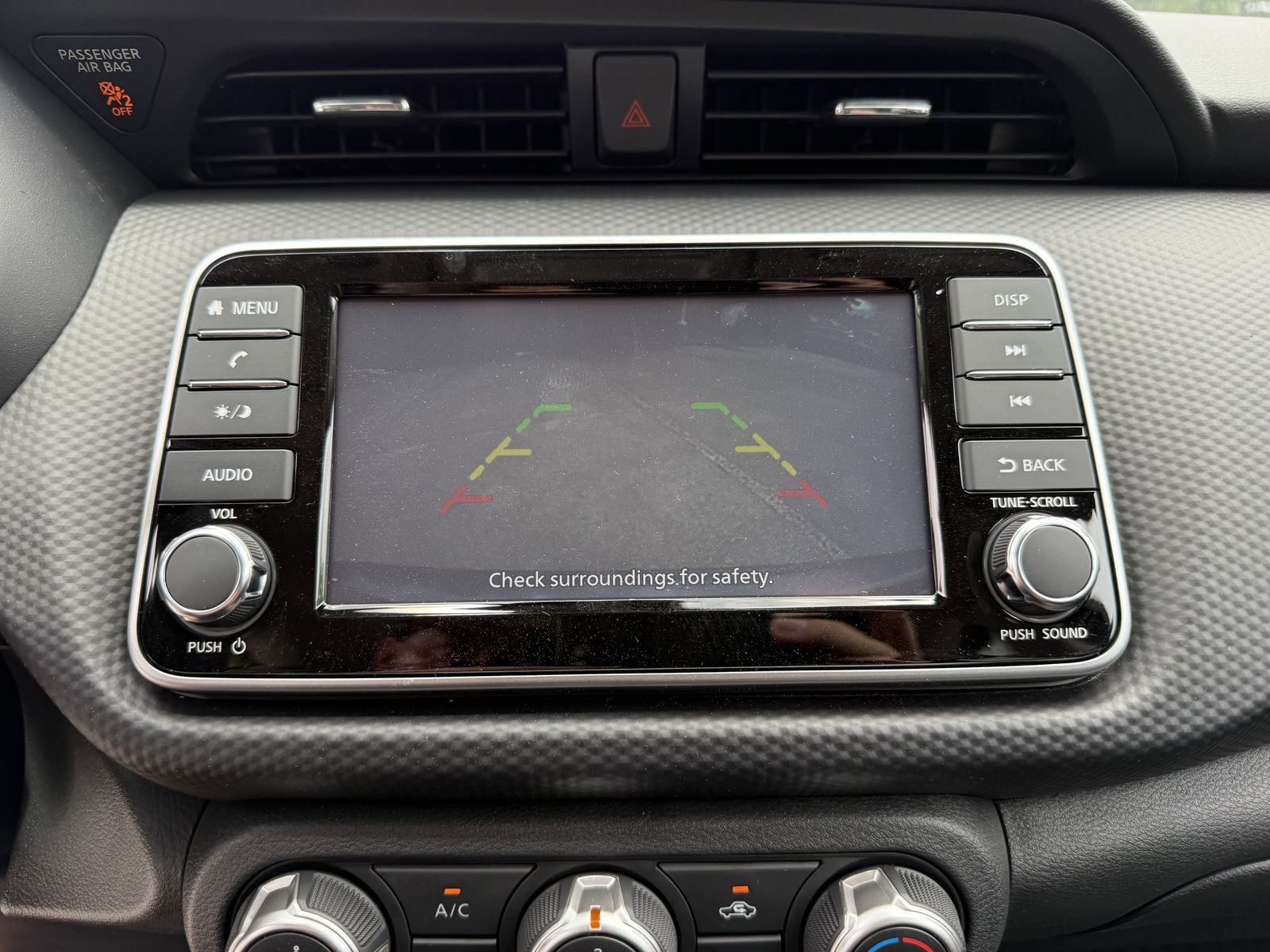 2025 Nissan Kicks Play S photo 4