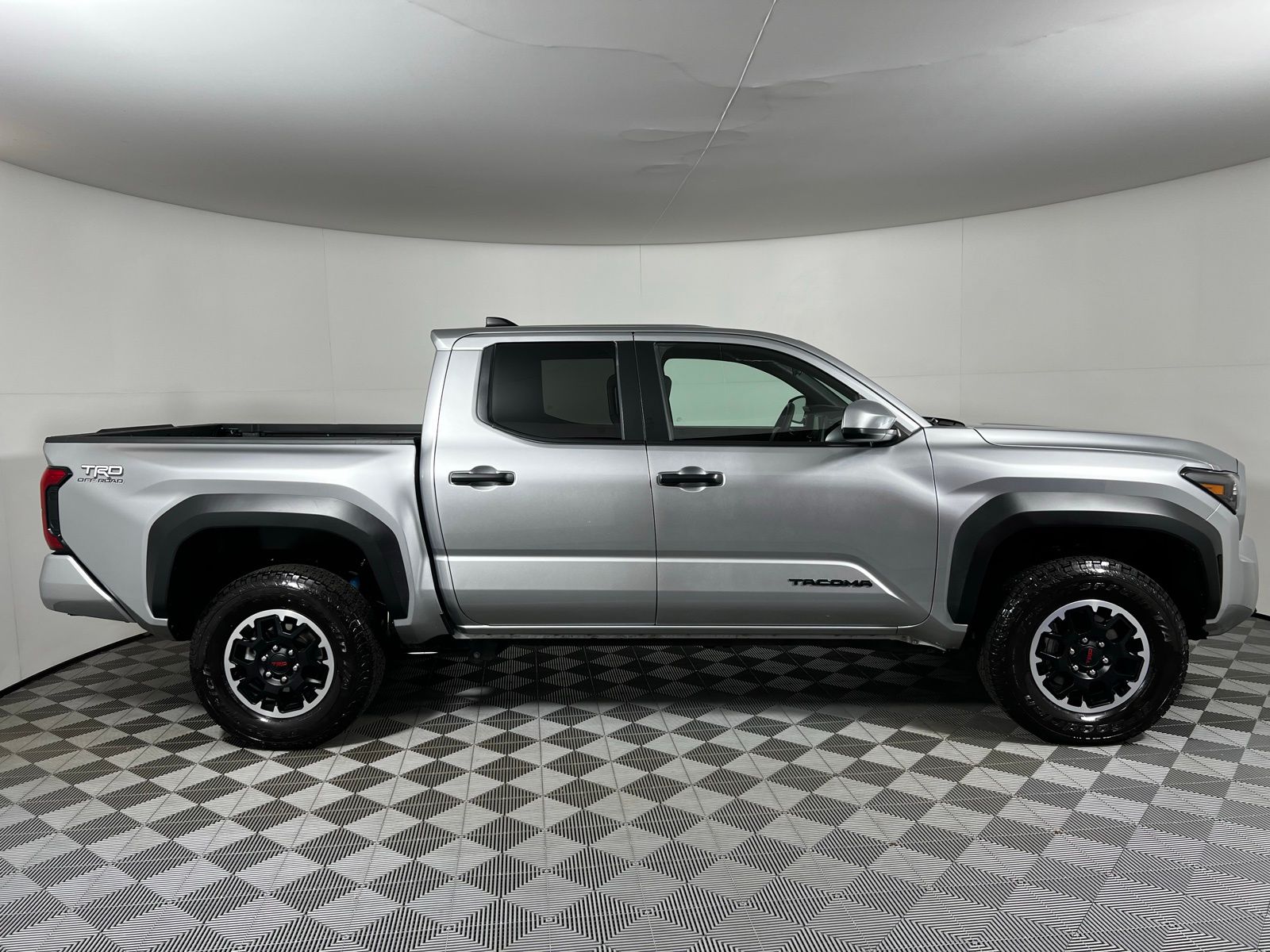 Thumbnail: 2025 Toyota Tacoma - 3