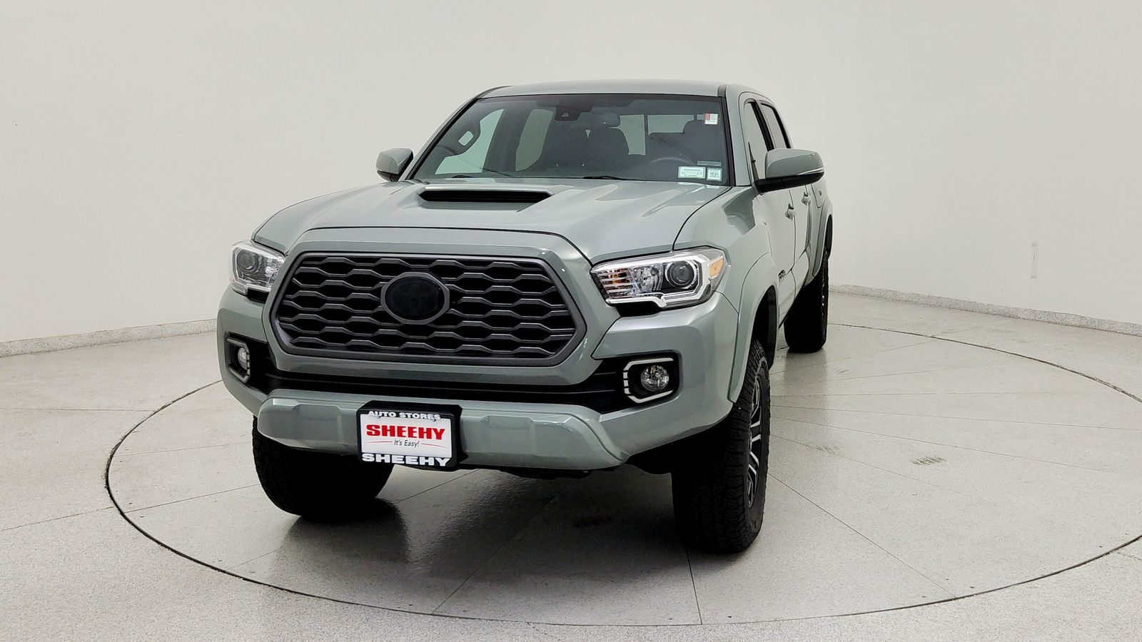 Used 2022  Toyota TRD Sport image 2