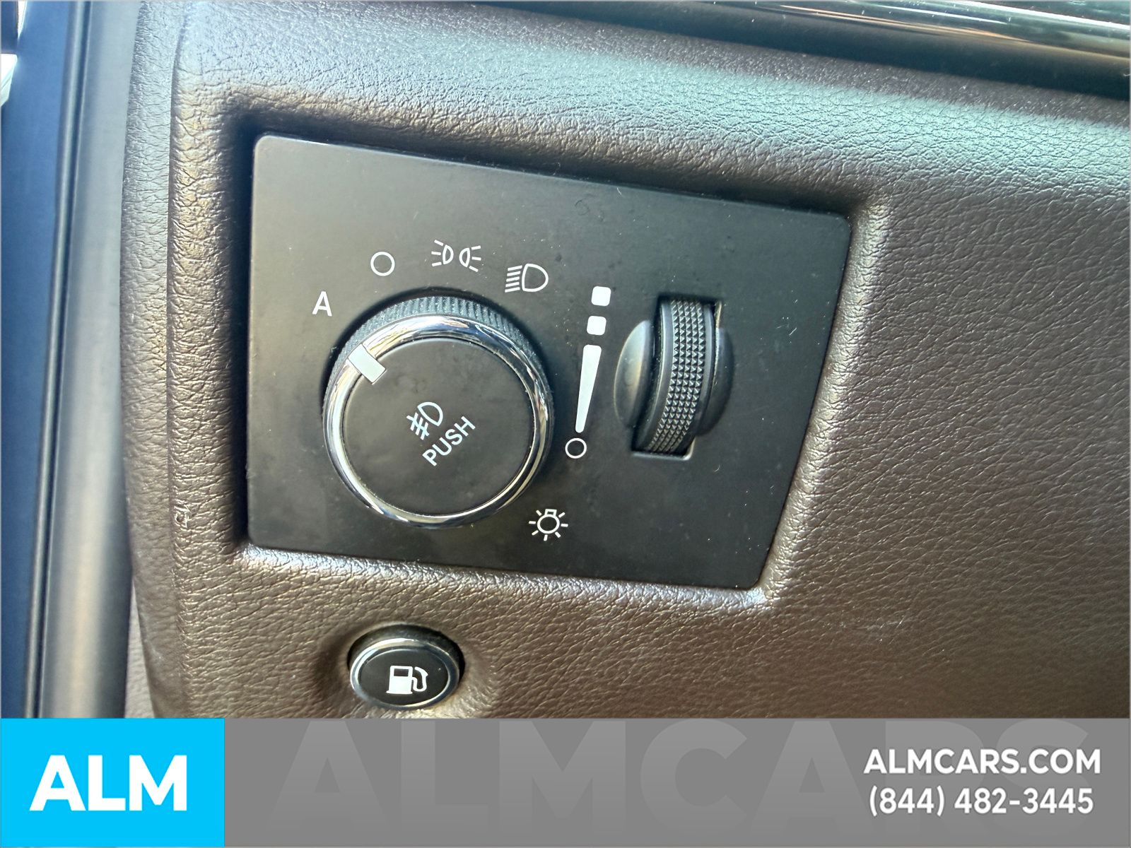 Used 2019 Blue Jeep Summit image 24