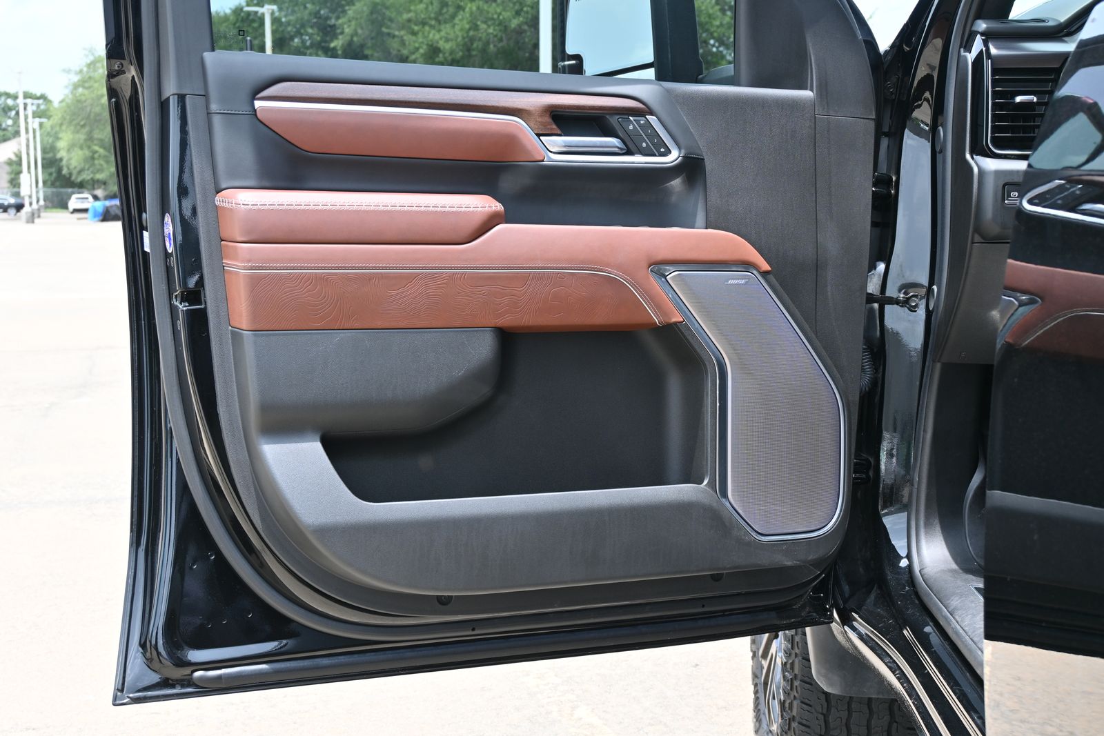 2025 GMC Sierra 2500HD Denali Ultimate Black at South Houston Nissan