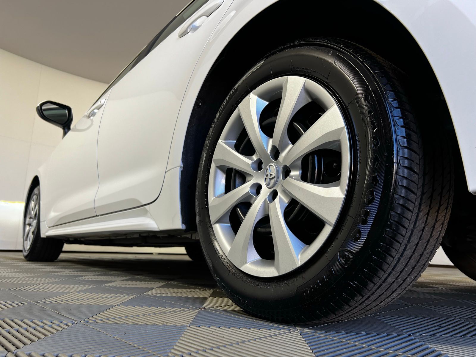 Thumbnail: 2025 Toyota Corolla - 23