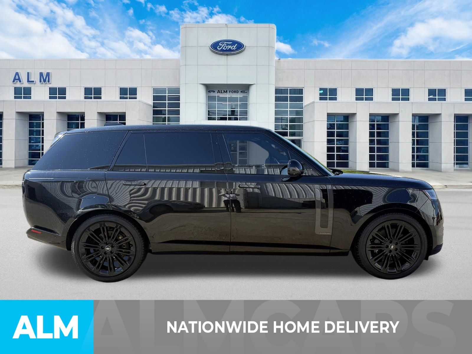 Used 2024 Black Land Rover Autobiography image 4
