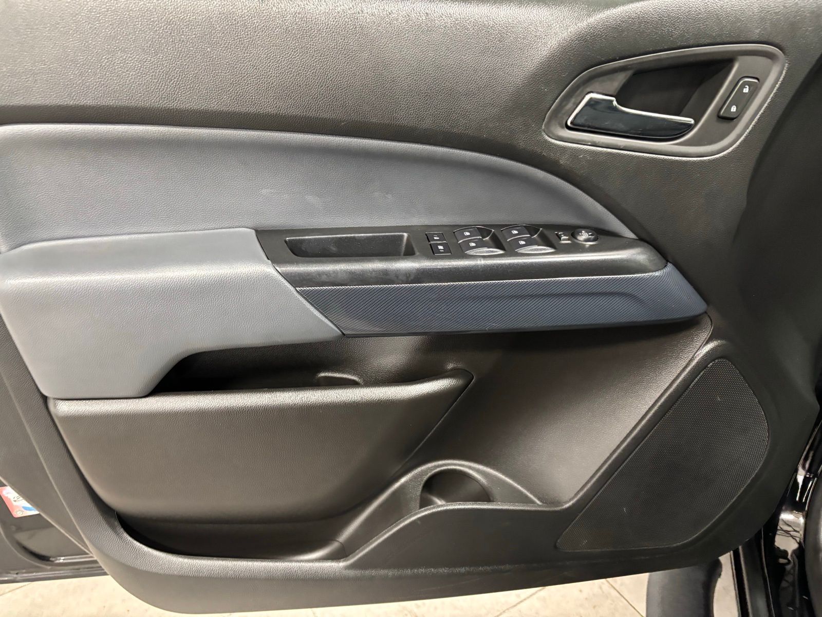 Used Car 2019 Chevrolet Colorado  Z71 For Sale Under $25,000 In Austin, Texas