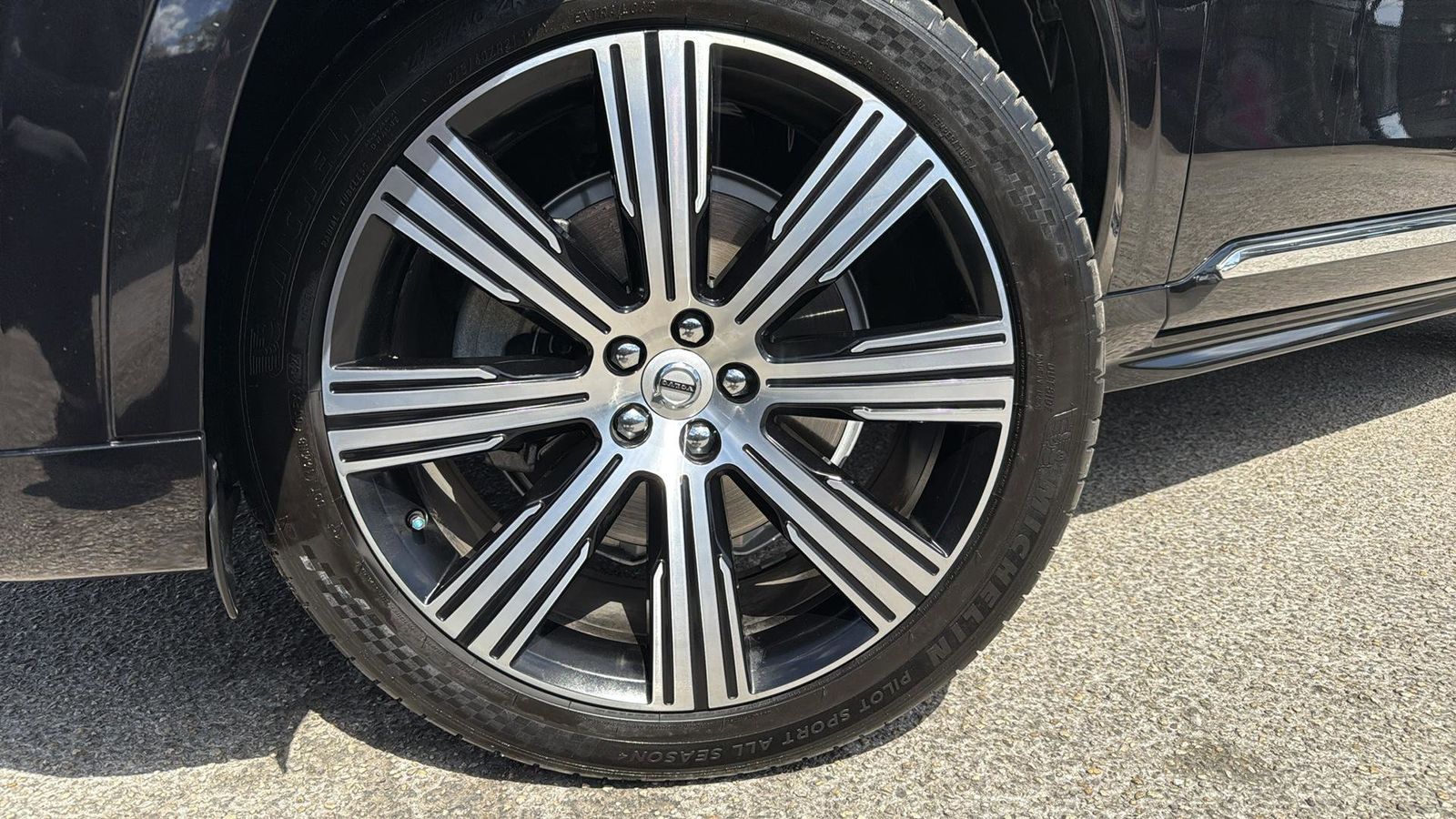 Used Car 2021 Volvo Xc90  T6 Inscription For Sale Under $35,000 In Austin, Texas
