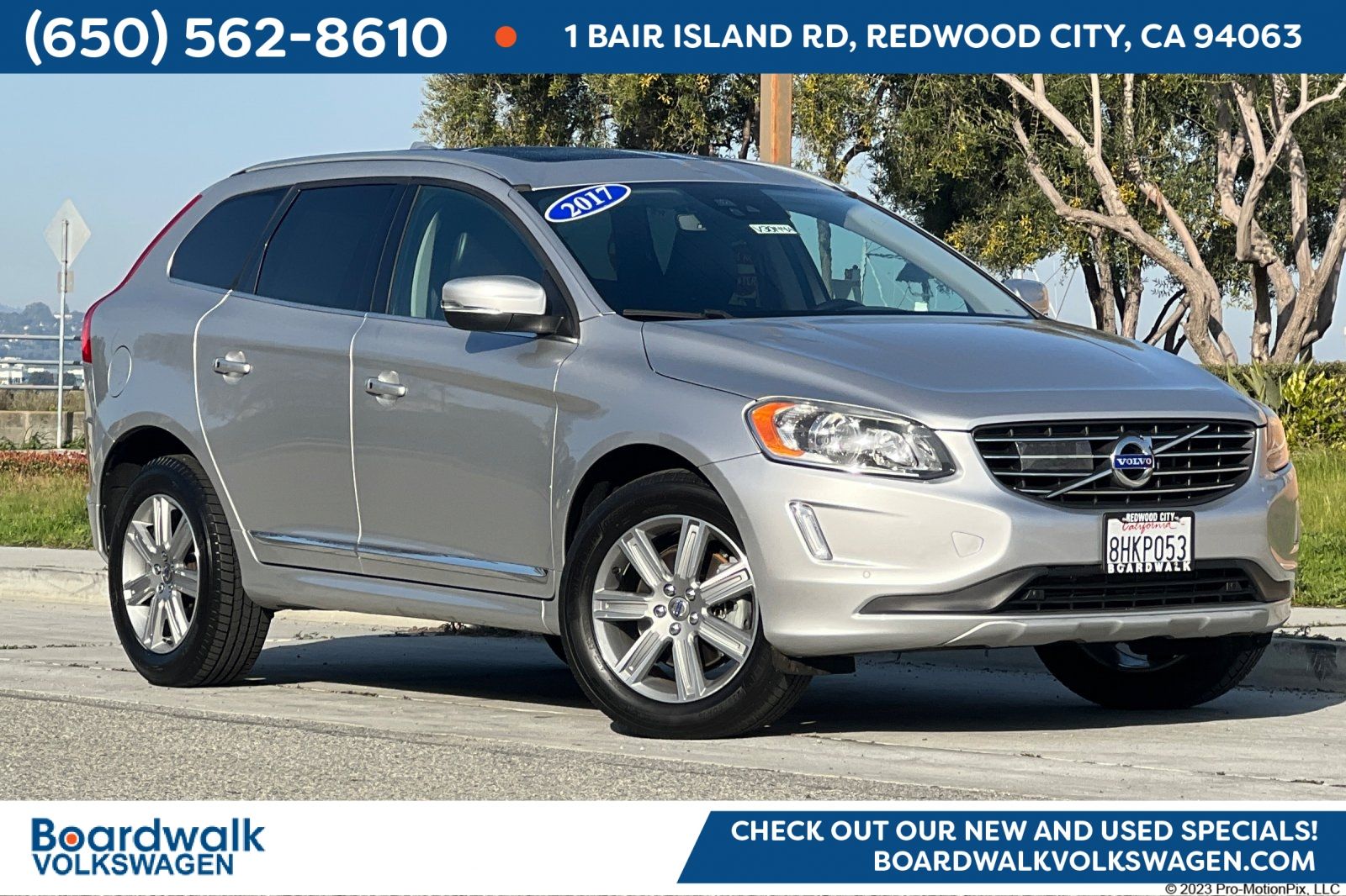 2017 Volvo XC60 T5 Inscription AWD