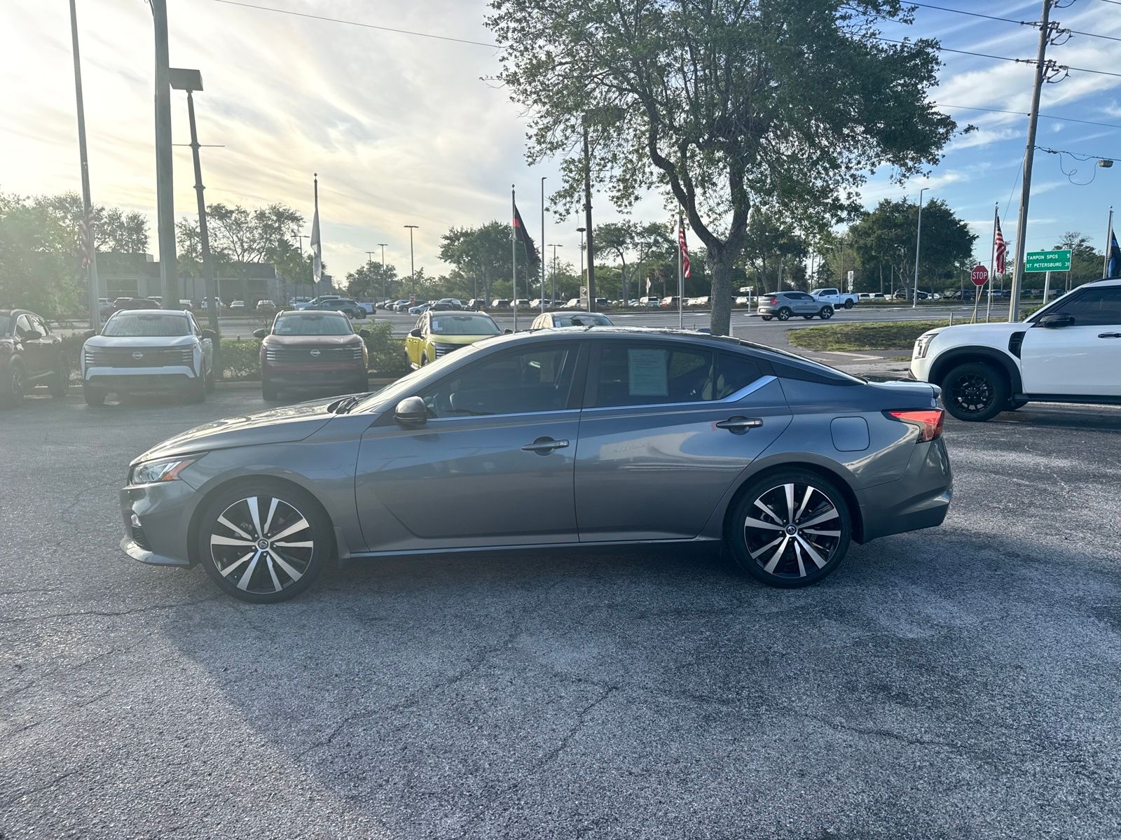 Used 2021 Nissan Altima 2.5 SR 4D Sedan