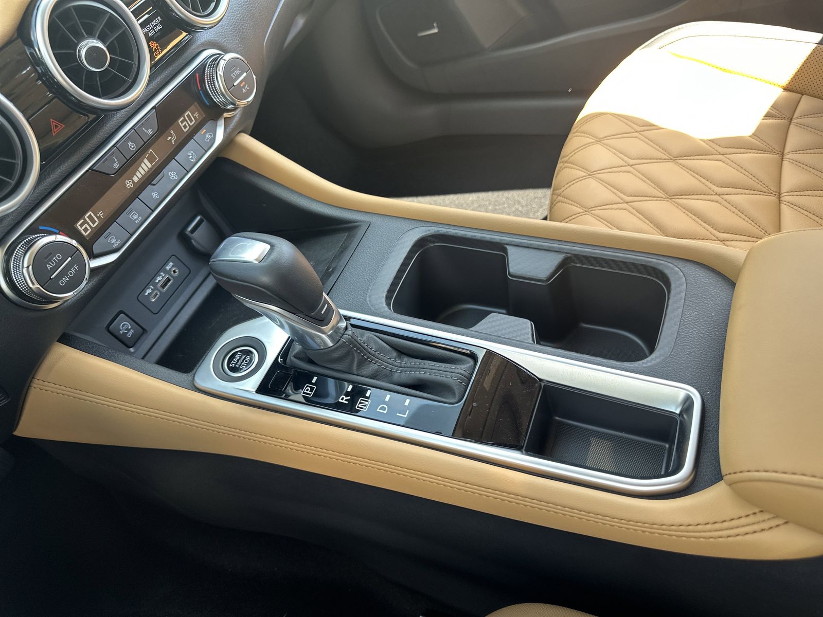 2025 Nissan Sentra SV photo 10