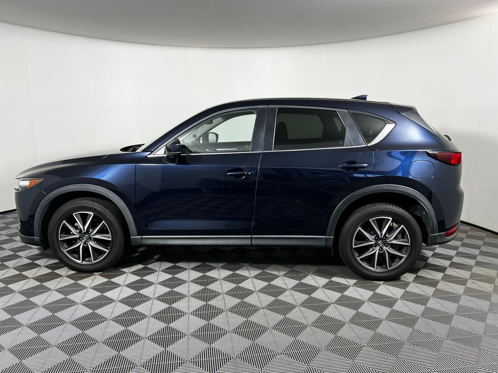 Thumbnail: 2018 Mazda CX-5 - 7