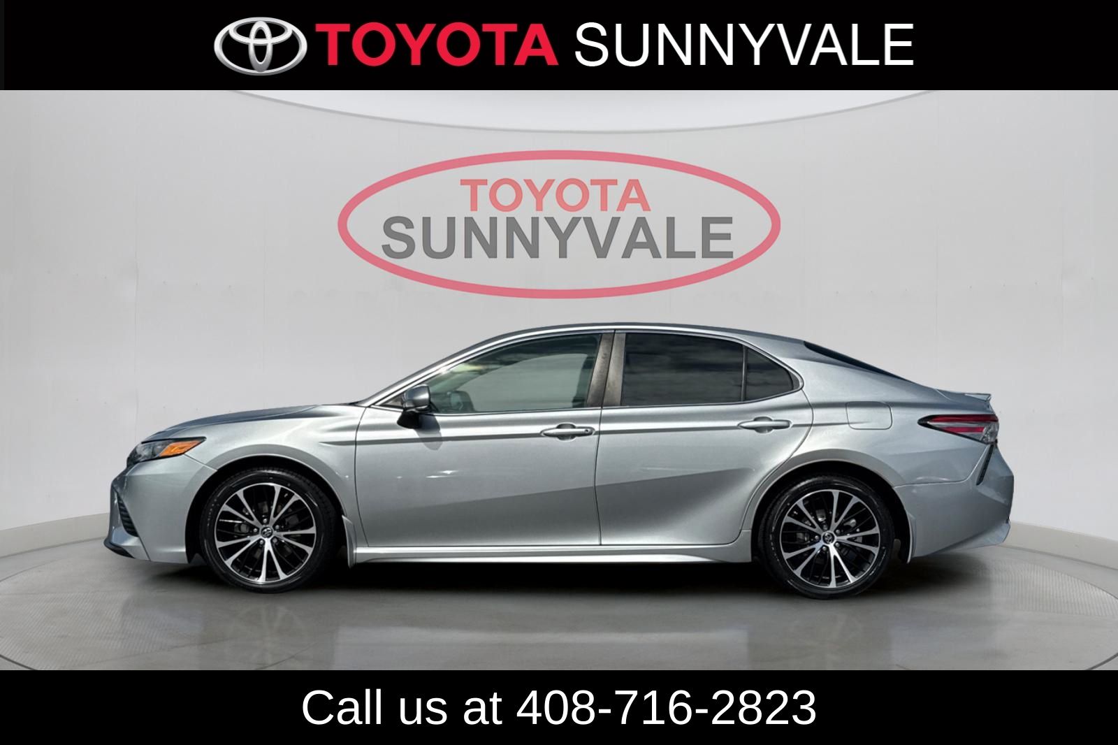 Used 2019 Toyota Camry Sedan