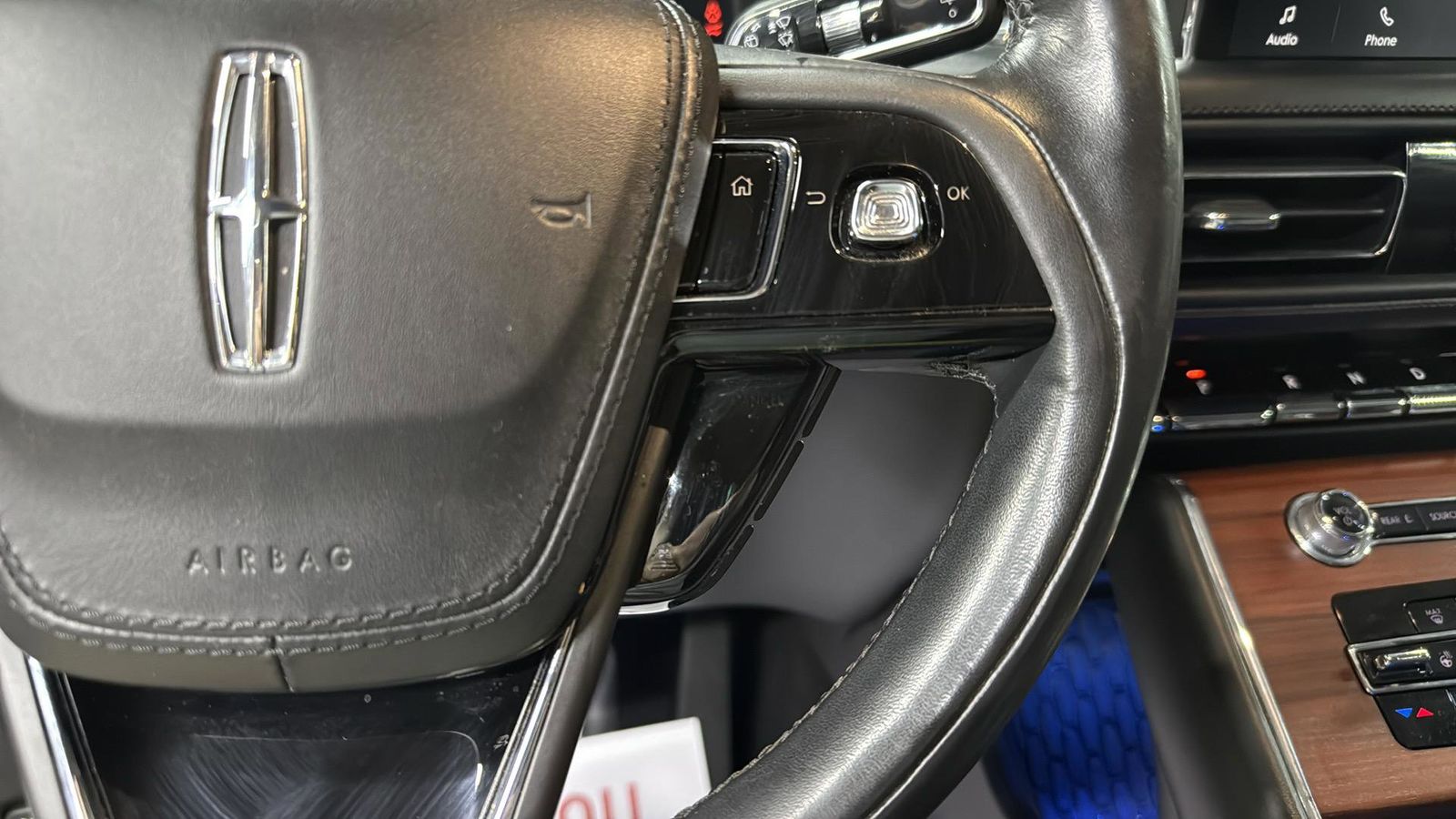 Used Car 2021 Lincoln Aviator  Reserve For Sale Under $30,000 In Austin, Texas