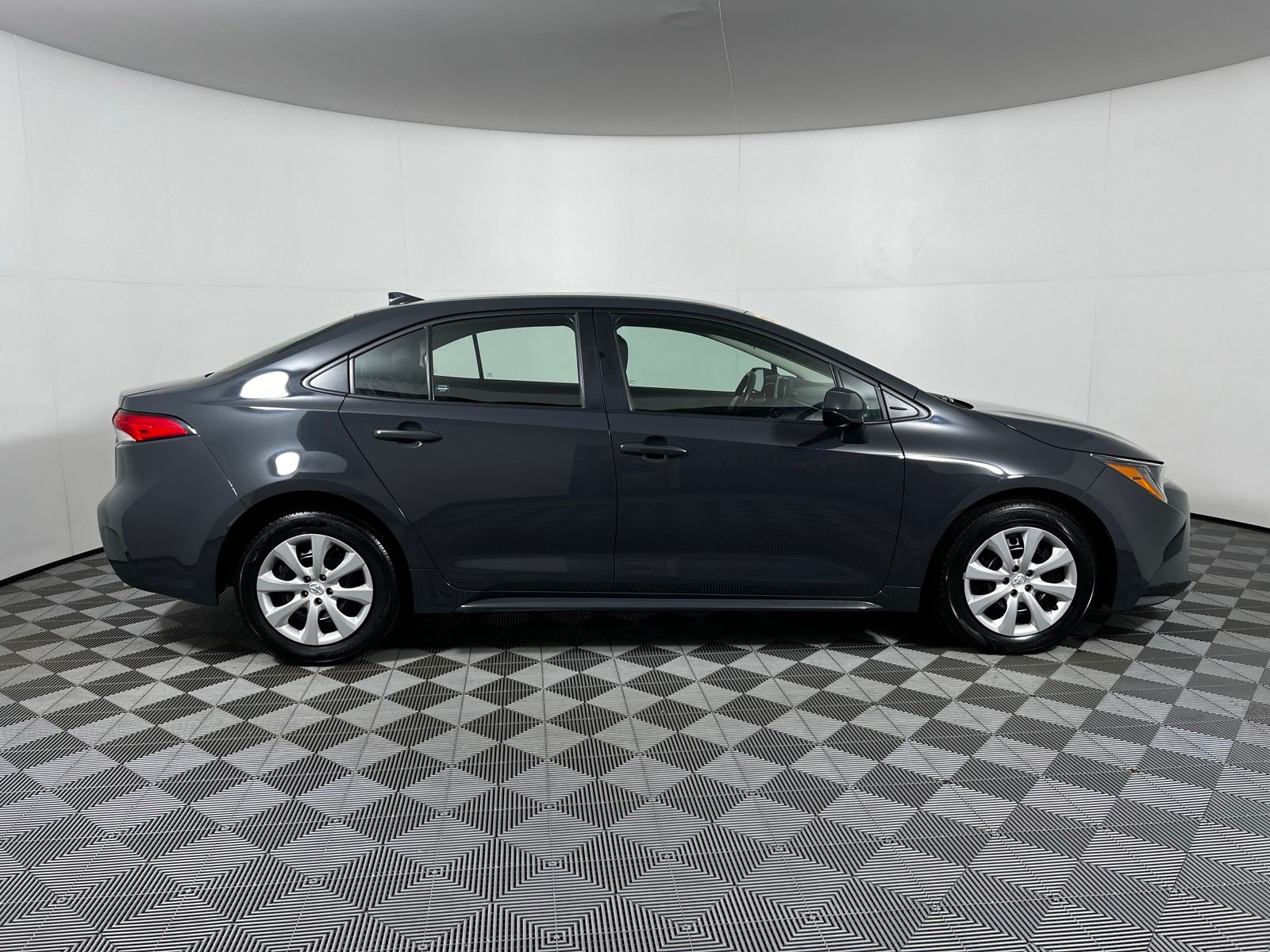 Thumbnail: 2024 Toyota Corolla - 4