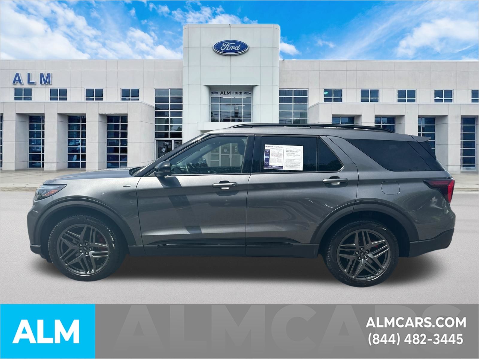 Used 2025 Gray Ford ST-Line image 9