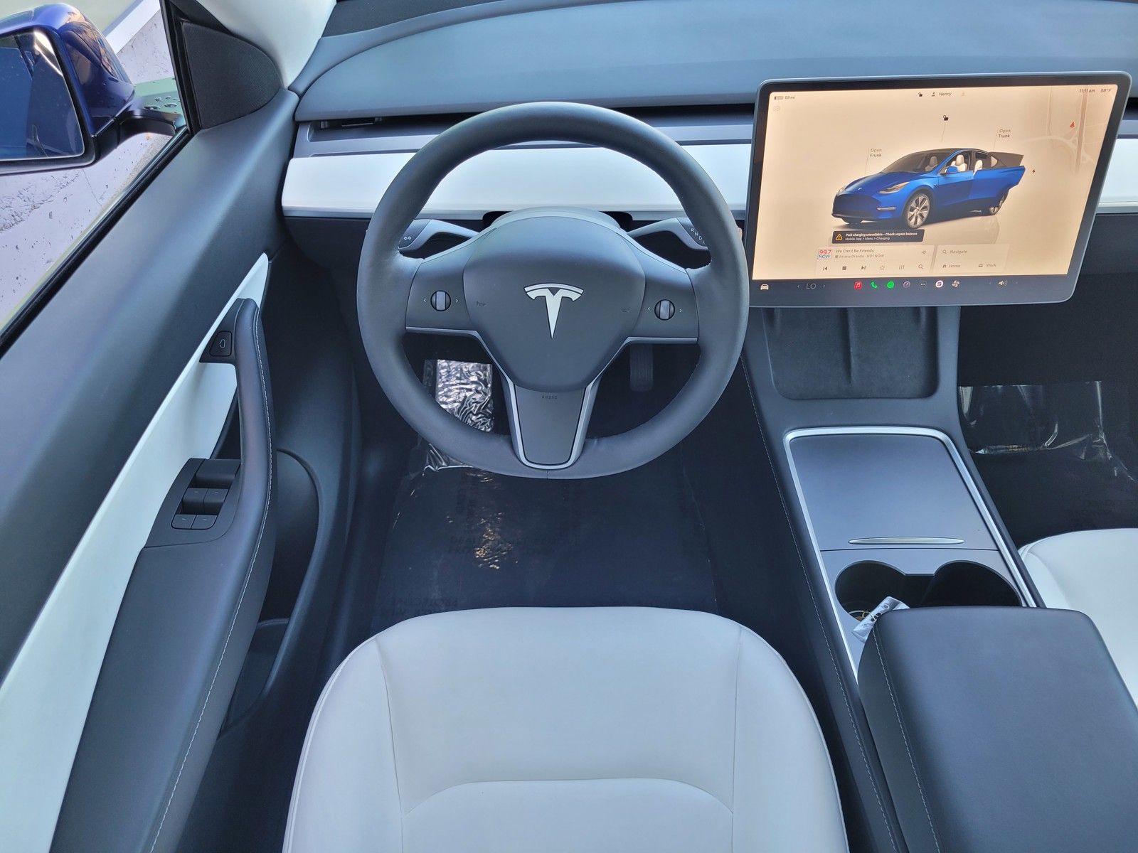 Used 2022  Tesla Long Range image 11