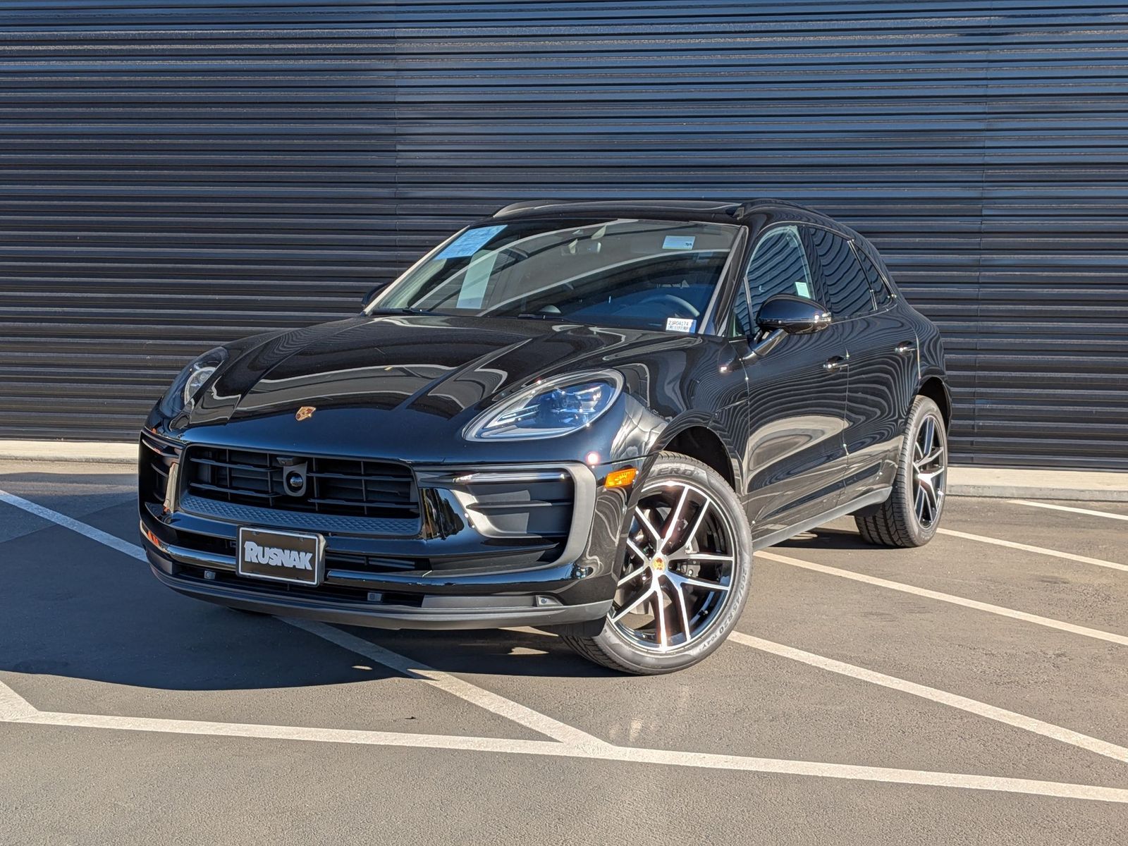 2025 Porsche Macan