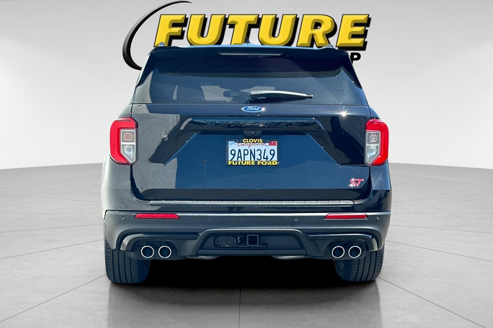 View vehicle photo 4