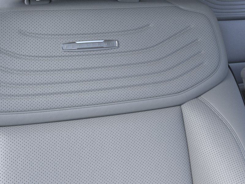 New 2026 Star White Metallic Tri-Coat Ford Platinum image 16
