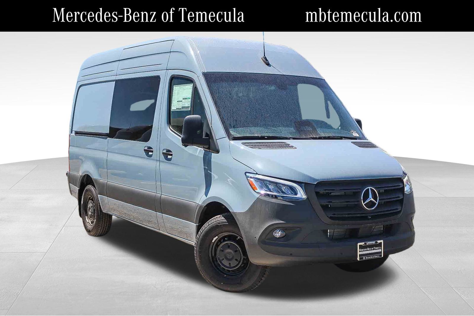 2026 Mercedes-Benz Sprinter 2500 Crew 144 WB