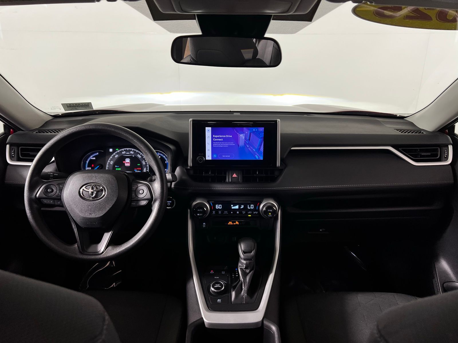 Thumbnail: 2025 Toyota RAV4 - 21