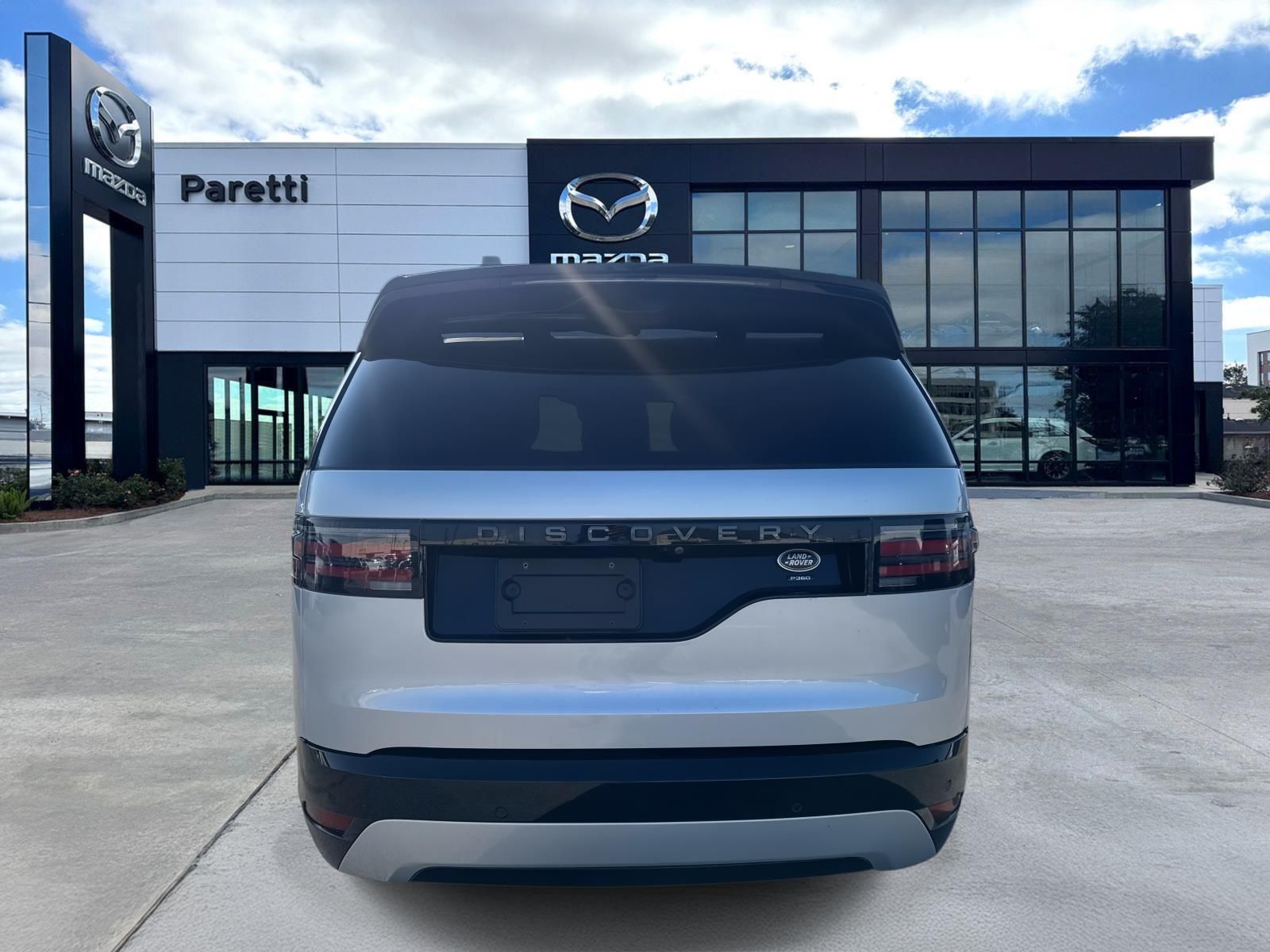 View vehicle photo 7