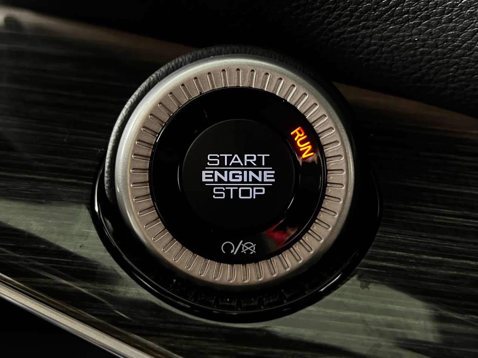 Thumbnail: 2022 Jeep Wagoneer - 24