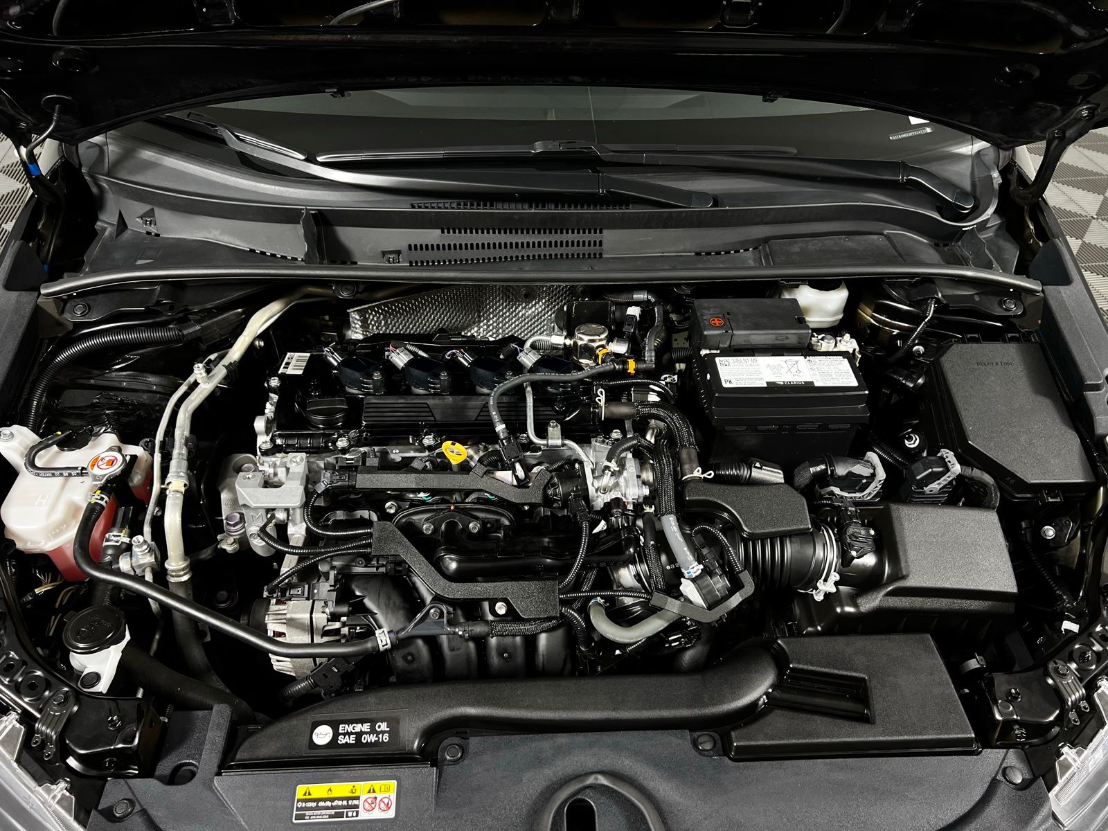 Thumbnail: 2023 Toyota Corolla - 9