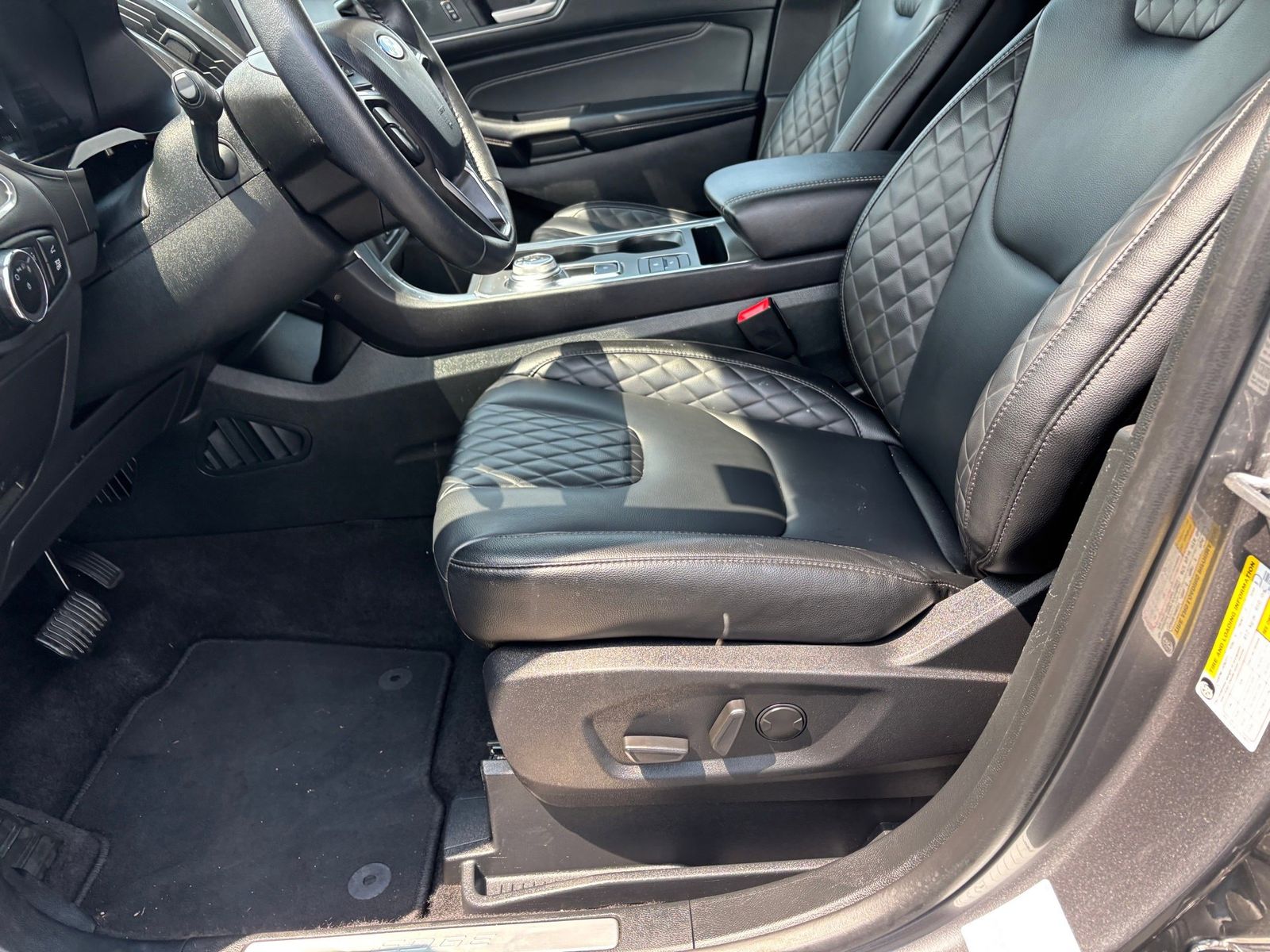 Used Car 2024 Ford Edge  Titanium For Sale Under $30,000 In Austin, Texas