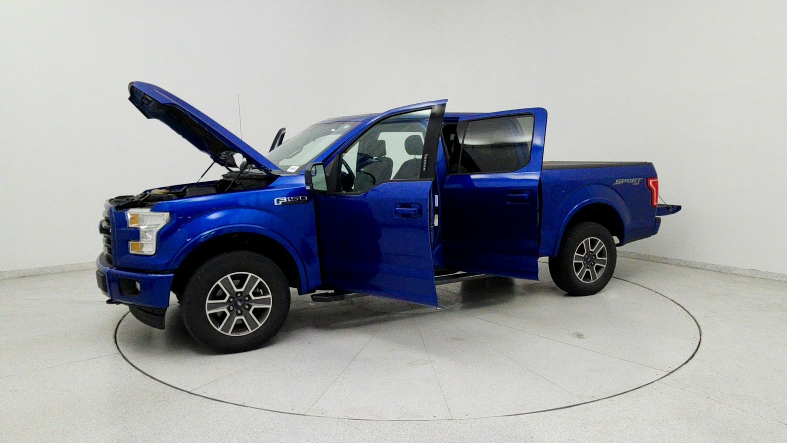 Used 2017 Lightning Blue Ford XLT image 18
