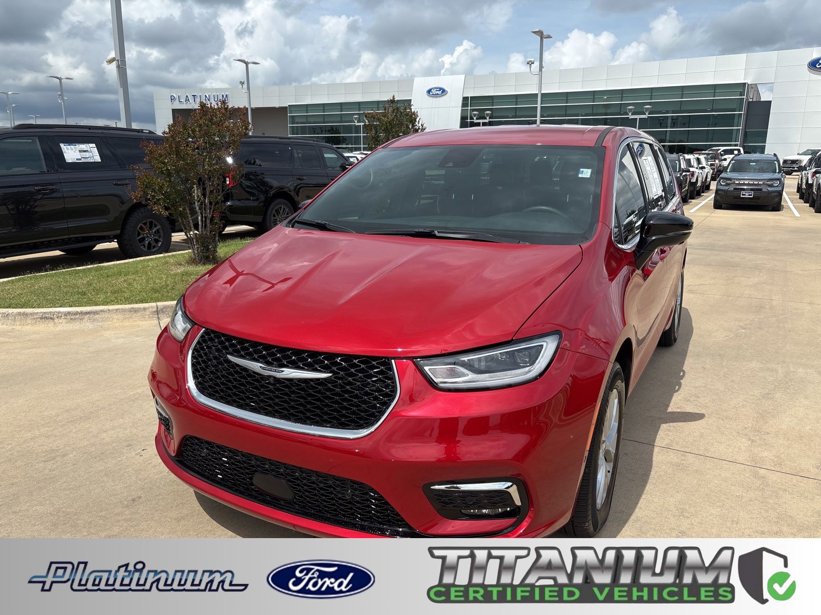 Red Hot Pearlcoat 2025 Chrysler Pacifica Minivan All-Wheel Drive 9-Speed Automatic