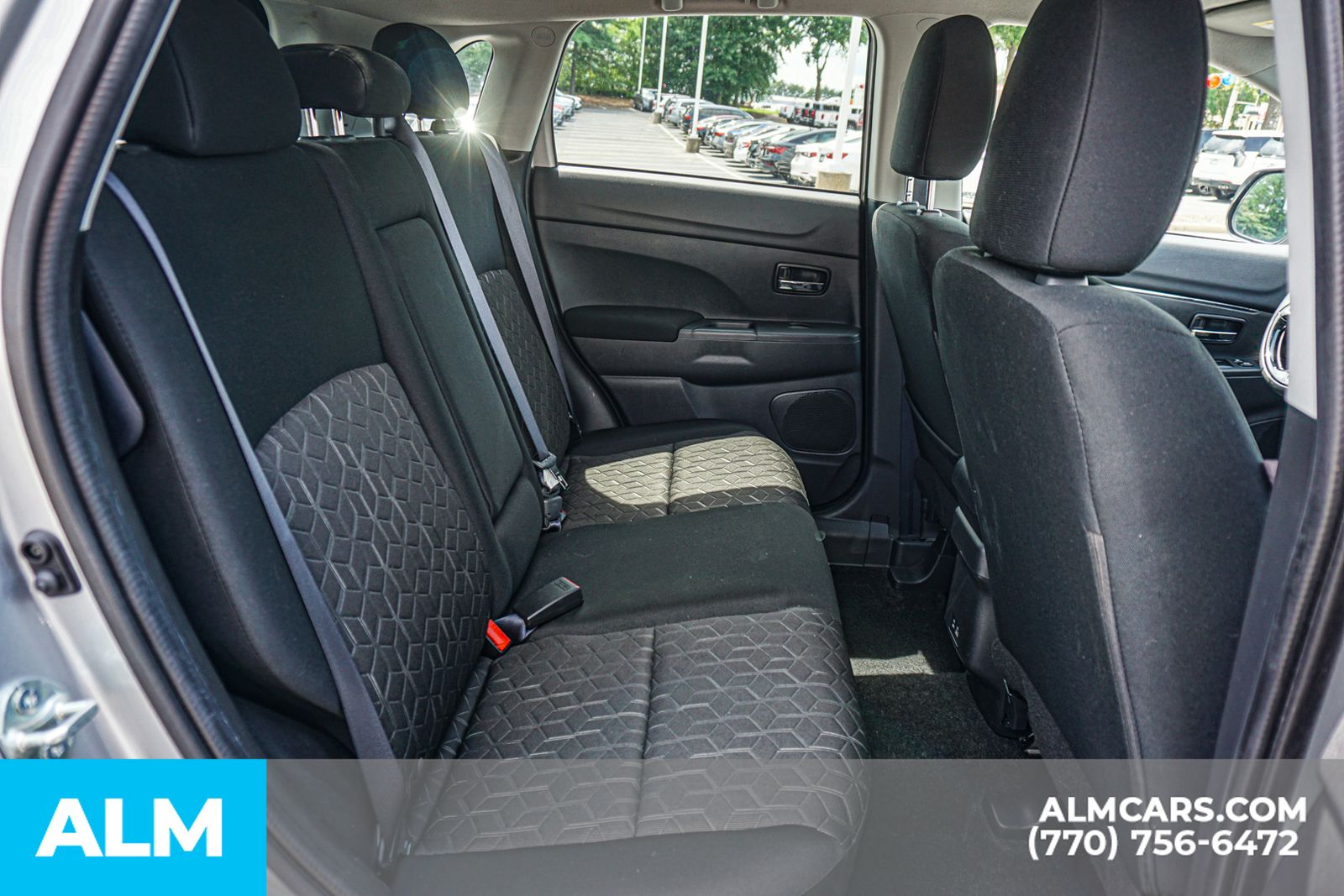Used 2025 Silver Mitsubishi 2.0 SE image 24