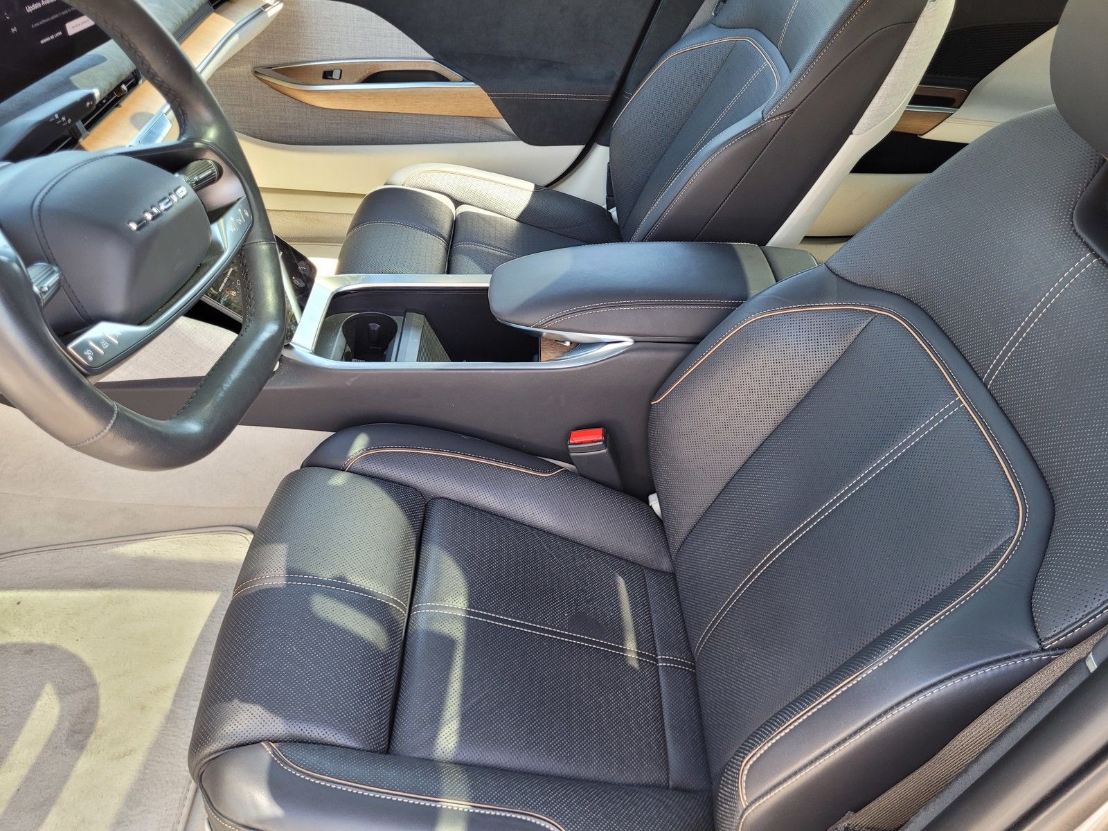 2023 Lucid Air Grand Touring - Photo 19