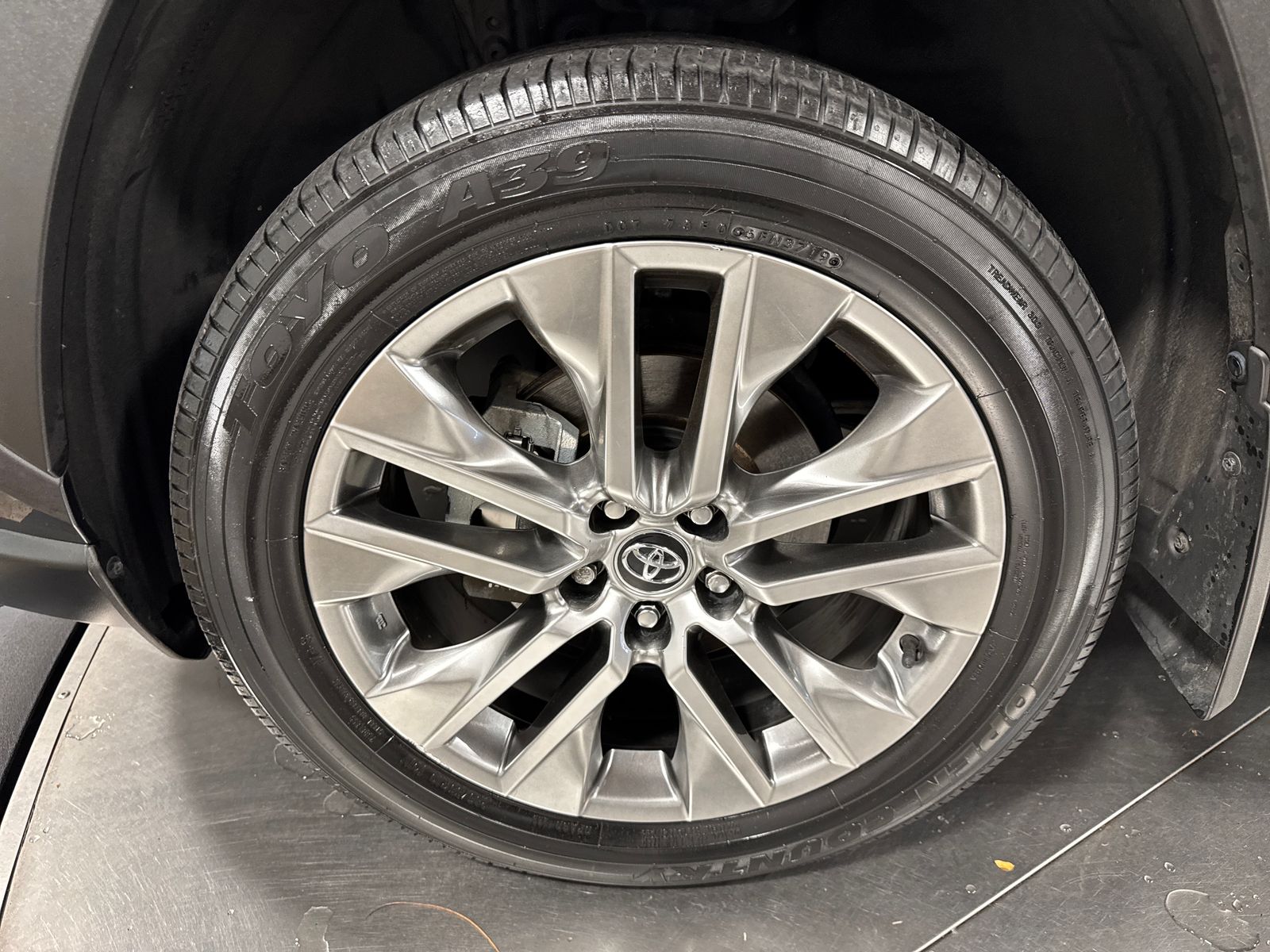 View vehicle photo 2