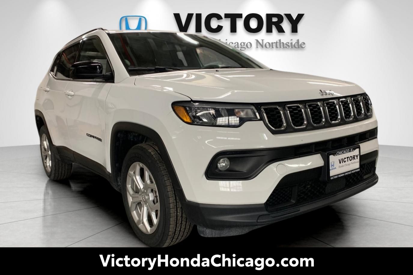 Bright White Clearcoat 2024 Jeep Compass SUV / Crossover Four-Wheel Drive 8-Speed Automatic