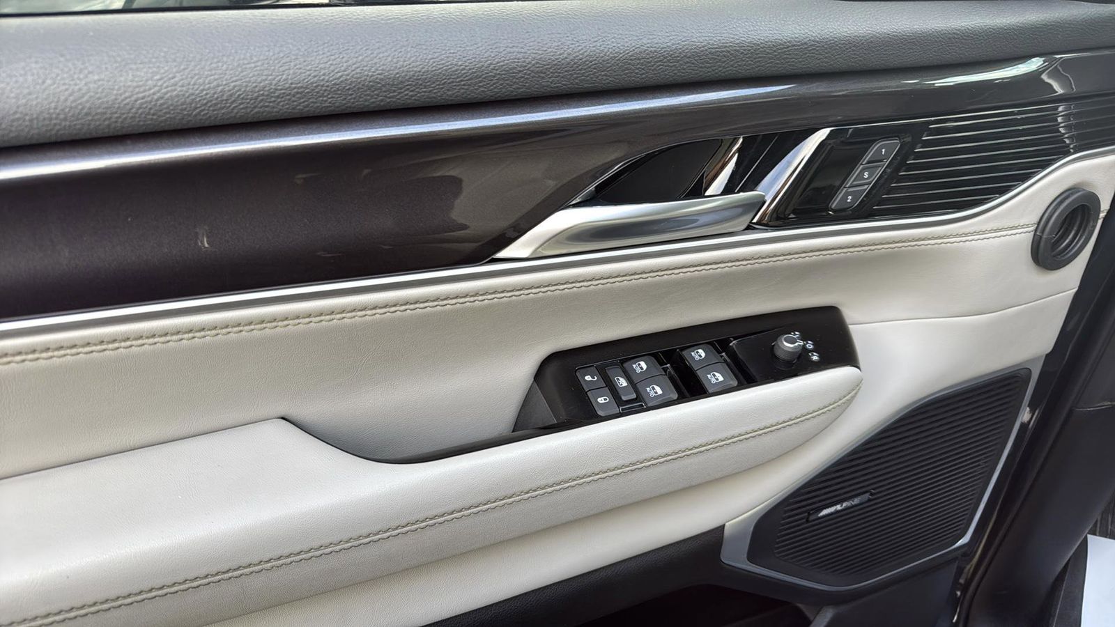 Used Car 2024 Jeep Wagoneer  Base For Sale Under $60,000 In Austin, Texas