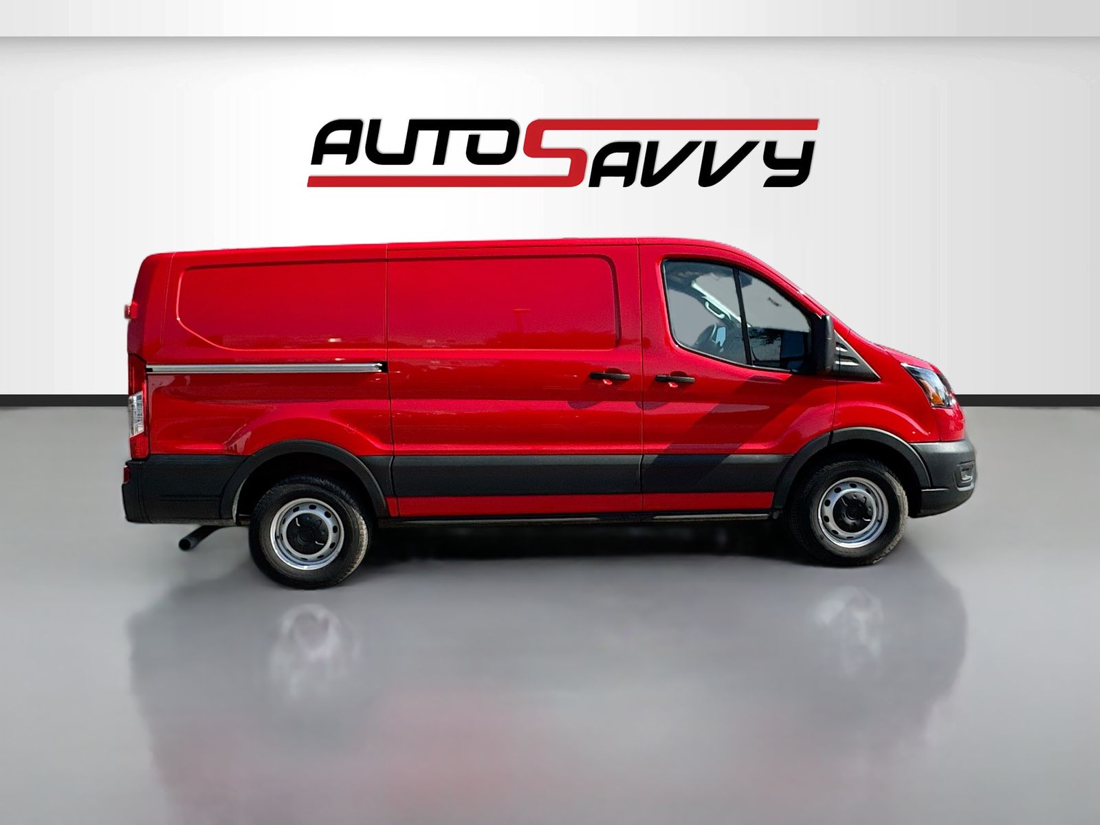Used 2025 Red Ford Base image 8