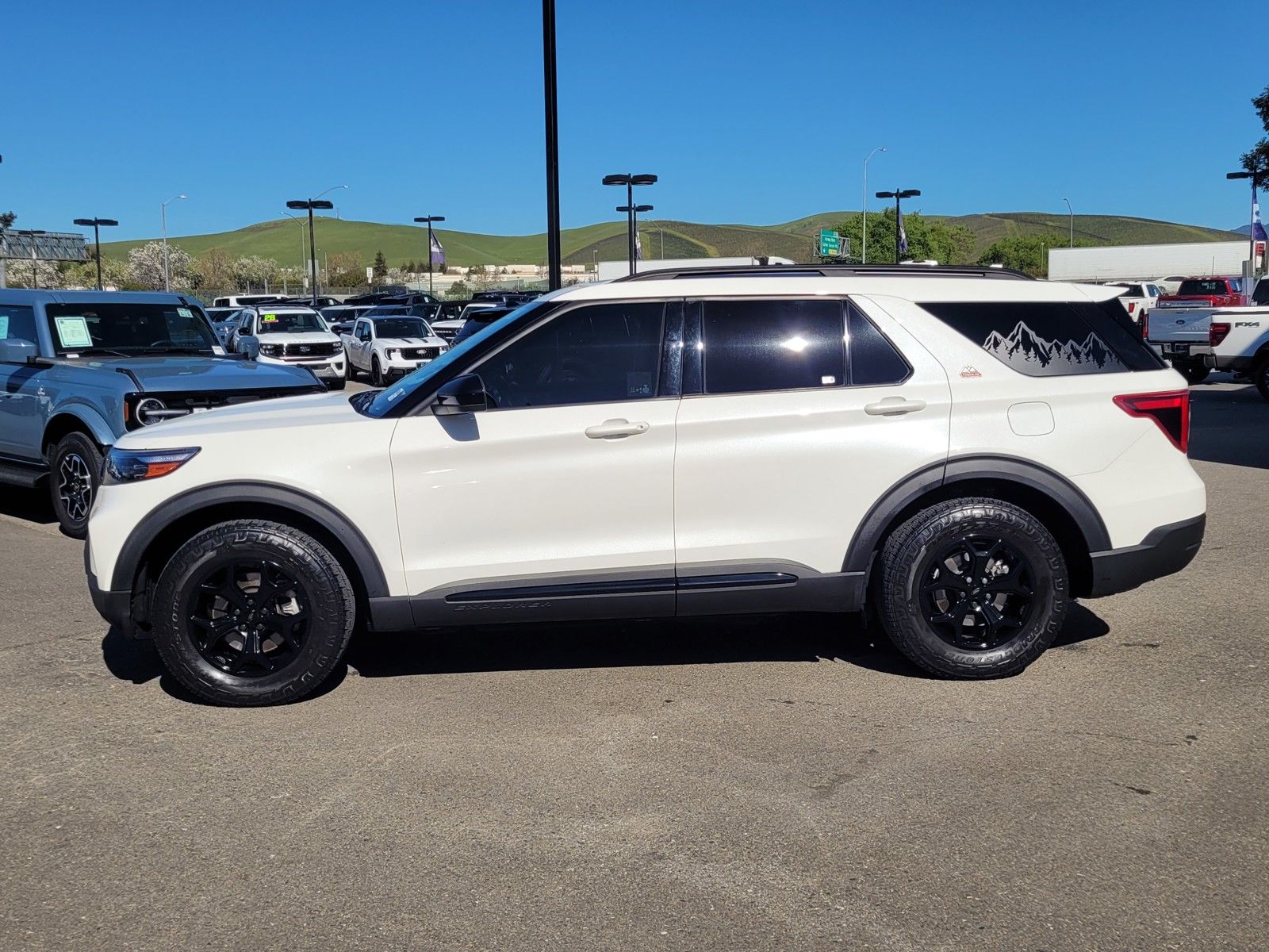 Used 2022 White Ford Timberline image 7