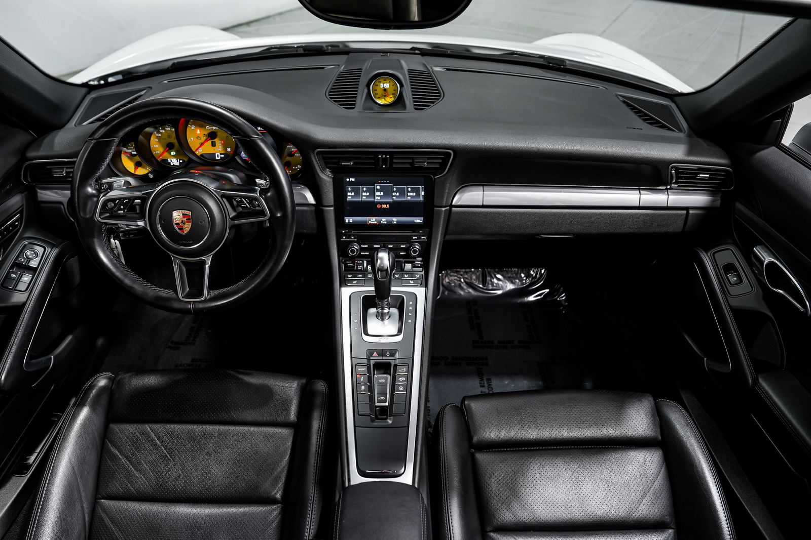 2017 Porsche 911 Targa 4 — photo 10