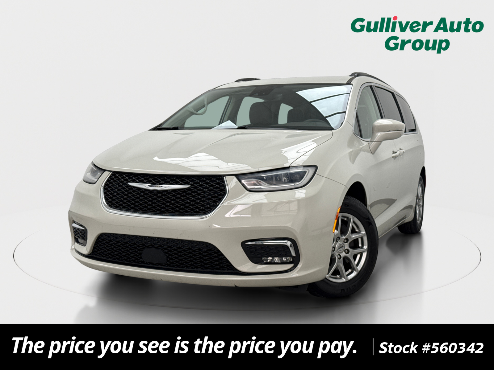 2021 Chrysler Pacifica Touring's photo