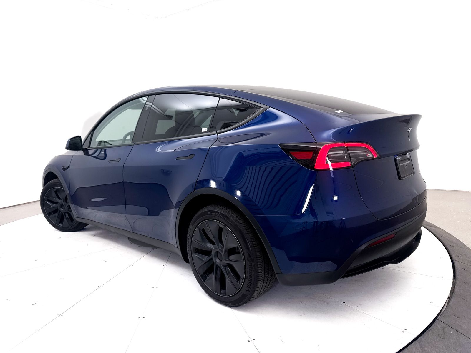 Used 2024 Tesla Model Y Long Range with VIN 7SAYGDEEXRA329412 for sale in Scottsdale, AZ