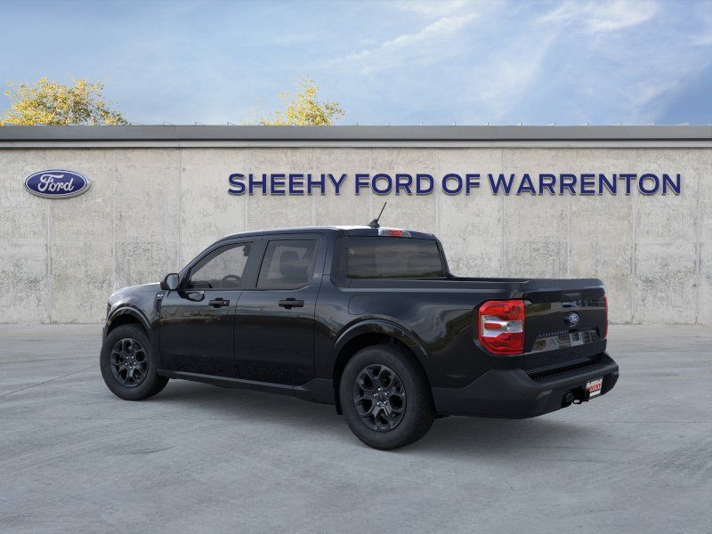 New 2026 Shadow Black Ford XLT image 5