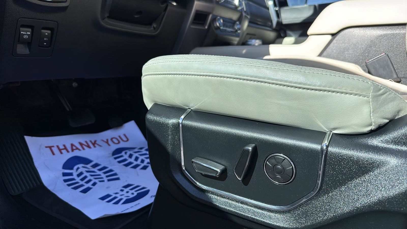 Used Car 2019 Ford Expedition  Platinum For Sale Under $30,000 In Austin, Texas