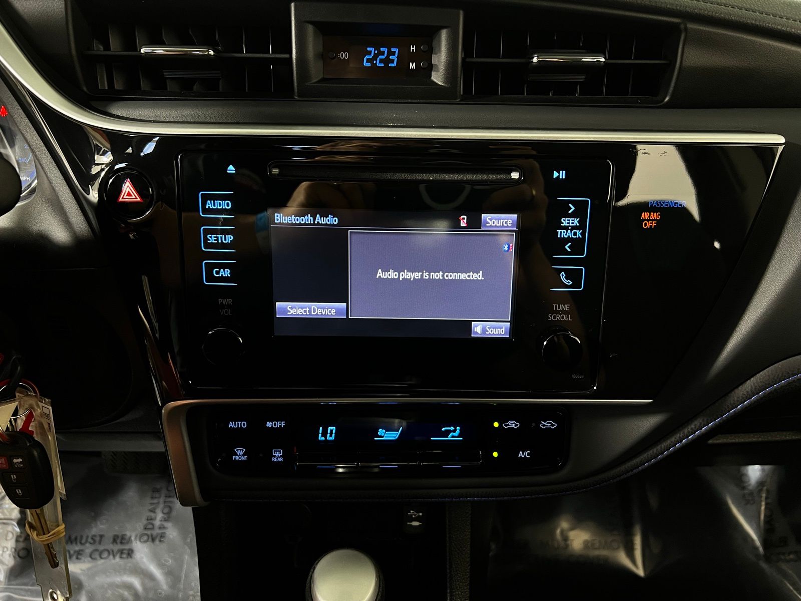 2018 Toyota Corolla SE 17