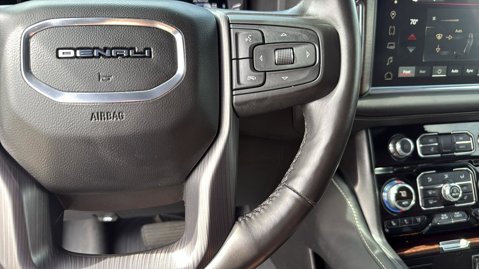 Used Car 2023 Gmc Yukon Xl  Denali Ultimate For Sale Under $70,000 In Austin, Texas