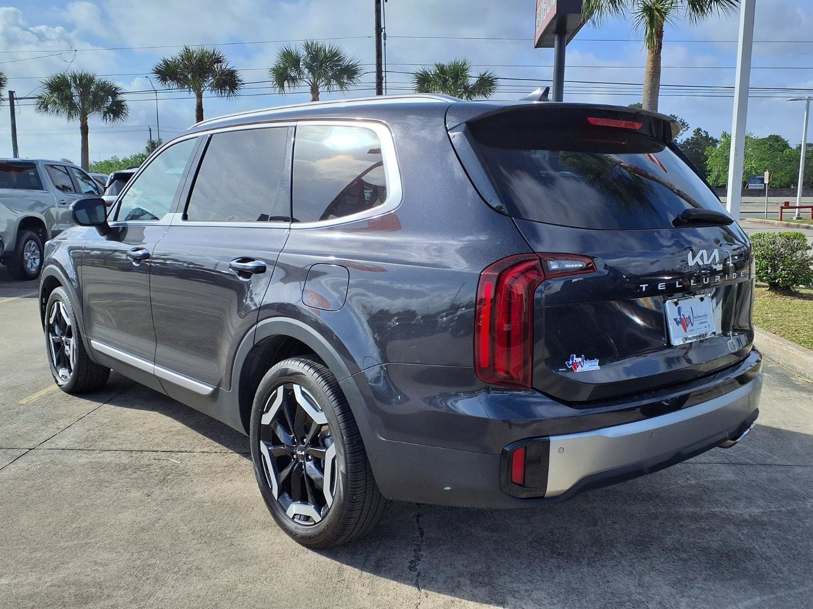 2025 Kia Telluride S - 7